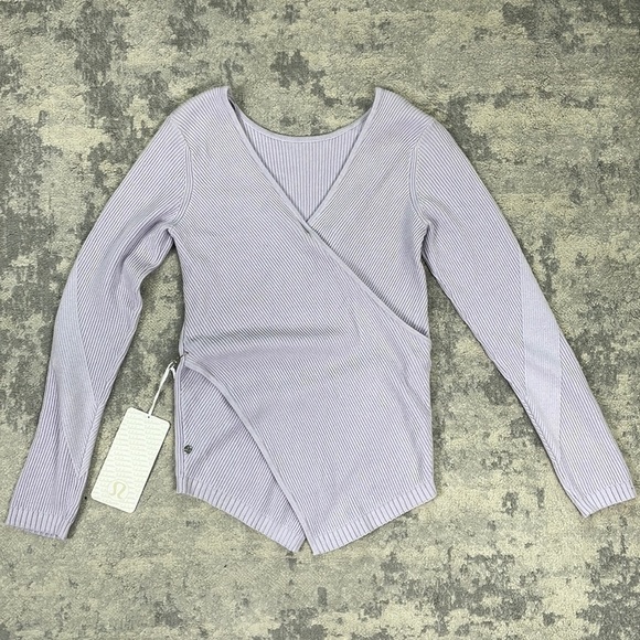 NWT Lululemon Wrap It Back Sweater Cashmere Blend Reversible Lavender Purple 8 - Picture 3 of 12